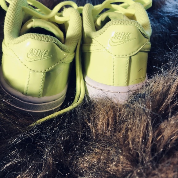 Nike AIR FORCE 1 - Picture 4 of 6